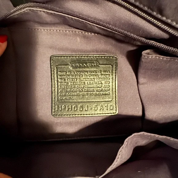 Authentic Coach Hampton Signature Logo Large Black Shoulder Business Carryall - Picture 4 of 8